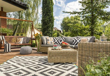 5 Ways to Style Your Outdoor Rug - wrghome