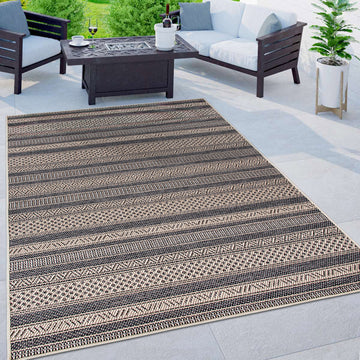 Contemporary Geometric Indoor/Outdoor Area Rug