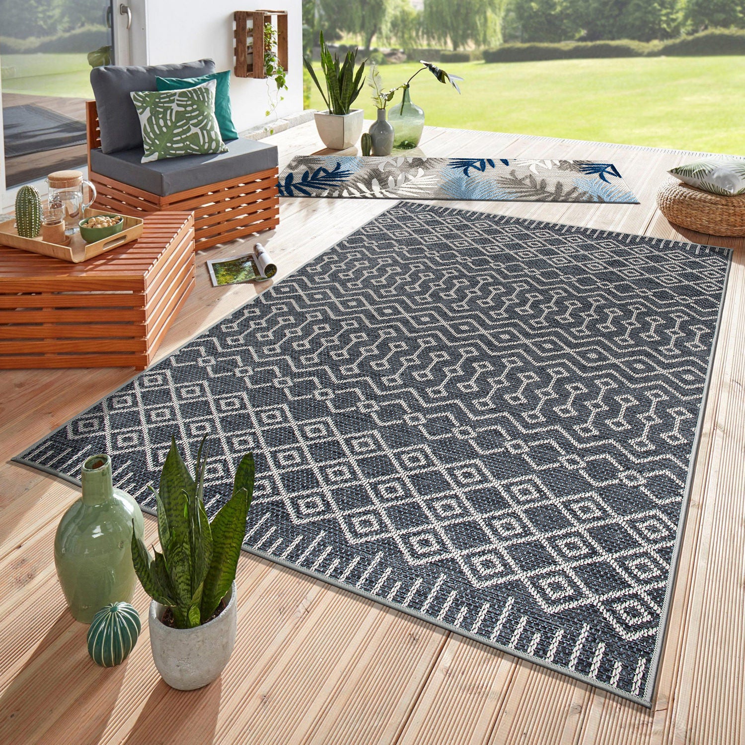 Trellis Bohemian Indoor/Outdoor Area Rug