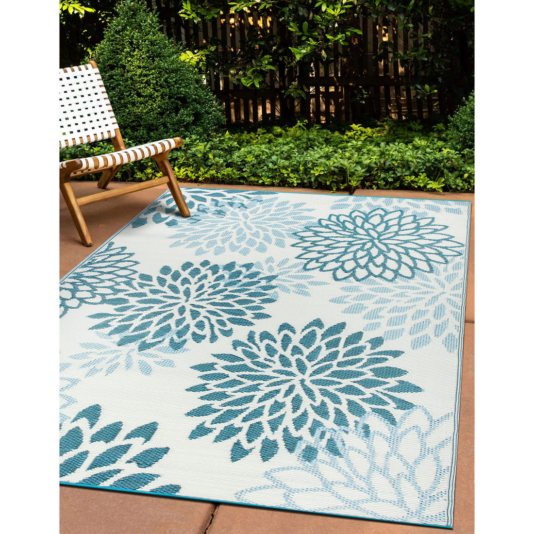 Modern Floral Aloha Reversible Recycled Plastic Outdoor Rugs