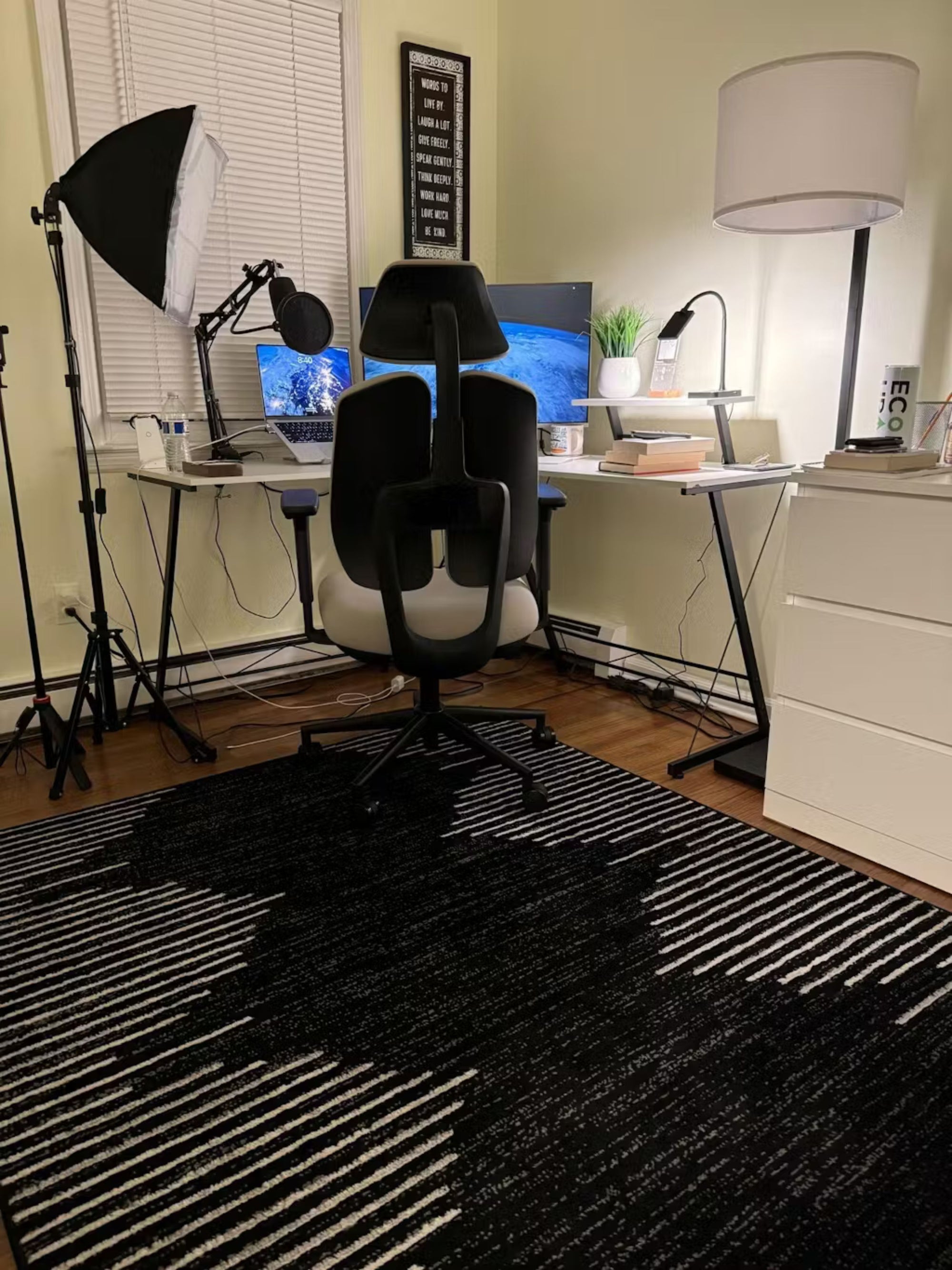 World Rug Gallery Vienna Bohemian Indoor/Outdoor Area Rug